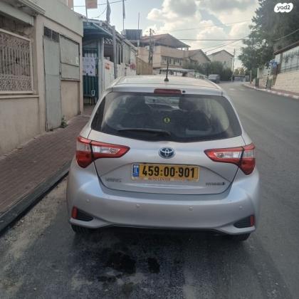 טויוטה יאריס הייבריד Eco אוט' 1.5 (73 כ''ס) בנזין 2019 למכירה בצפת