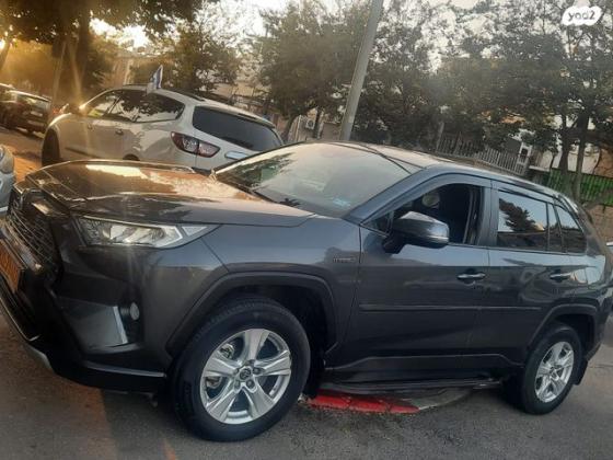 טויוטה RAV4 ארוך 4X4 Experience אוט' 2.0 (175 כ''ס) בנזין 2022 למכירה בירושלים