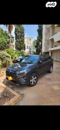 טויוטה RAV4 הייבריד 4X4 E-xperience הייבריד אוט' 2.5 (178 כ''ס) בנזין 2021 למכירה בחיפה