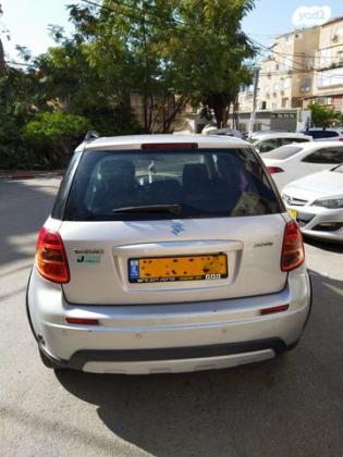 סוזוקי SX4 GLA הצ'בק אוט' 1.6 (120 כ"ס) בנזין 2014 למכירה בפתח תקווה