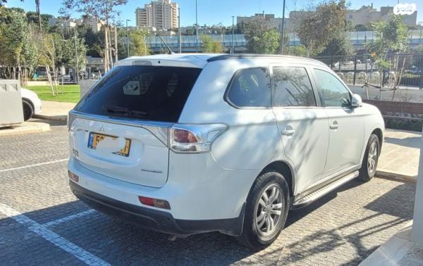 מיצובישי אאוטלנדר Instyle אוט' 7 מק' 2.0 (150 כ"ס) בנזין 2013 למכירה בירושלים