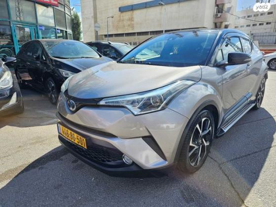 טויוטה C-HR Chic הייבריד אוט' 1.8 (98 כ"ס) בנזין 2018 למכירה ברמלה