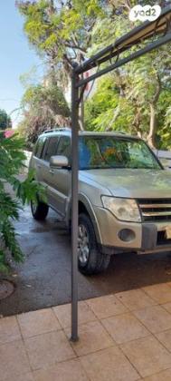 מיצובישי פג'רו ארוך 4X4 Desert אוט' דיזל 7 מק' 3.2 (200 כ"ס) דיזל 2009 למכירה בנס ציונה