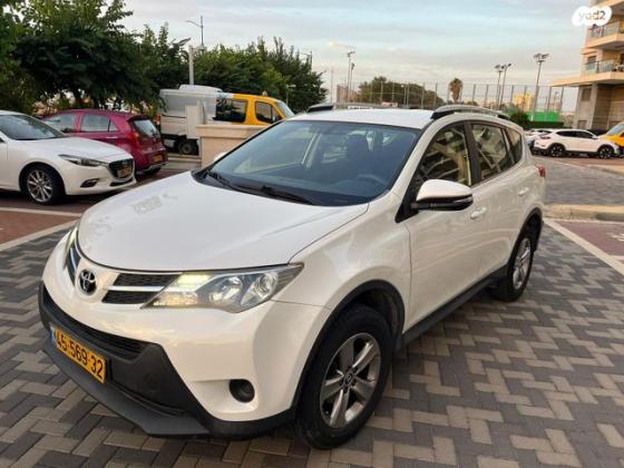 טויוטה RAV4 ארוך 4X4 GLI אוט' 2.0 (151 כ''ס) בנזין 2015 למכירה בפתח תקווה