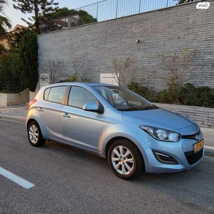 יונדאי i20 Inspire אוט' 1.4 (100 כ"ס) [2009-2015] בנזין 2013 למכירה בחיפה