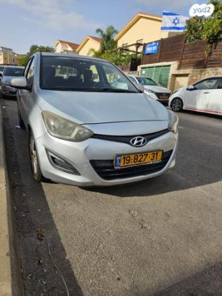 יונדאי i20 Inspire אוט' 1.4 (100 כ"ס) [2009-2015] בנזין 2014 למכירה ביקנעם עילית