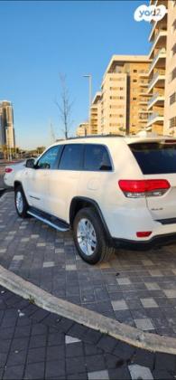 ג'יפ / Jeep גרנד צ'ירוקי 4X4 Laredo + SR אוט' 3.6 (282 כ''ס) בנזין 2018 למכירה בחיפה