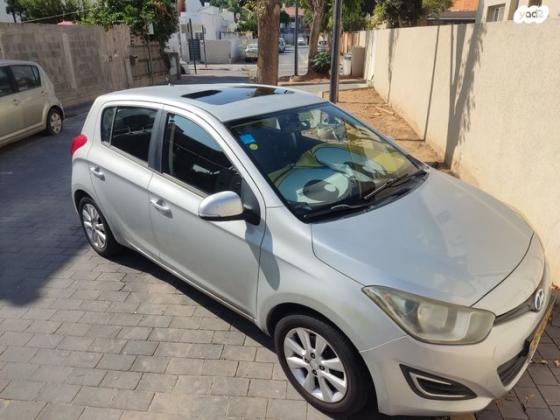 יונדאי i20 Inspire אוט' 1.4 (100 כ"ס) [2009-2015] בנזין 2014 למכירה באשקלון