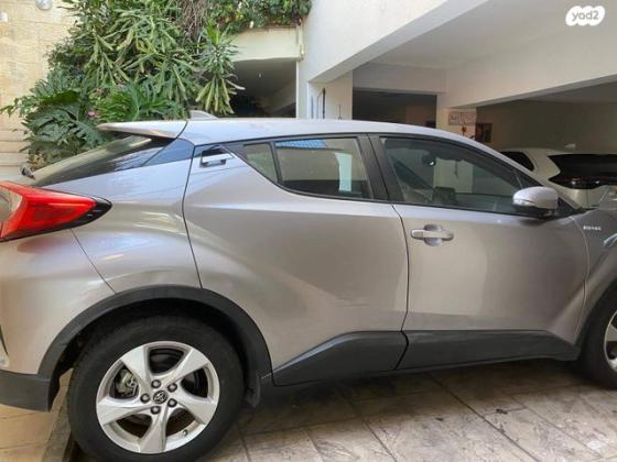 טויוטה C-HR City הייבריד אוט' 1.8 (98 כ"ס) בנזין 2019 למכירה בחיפה