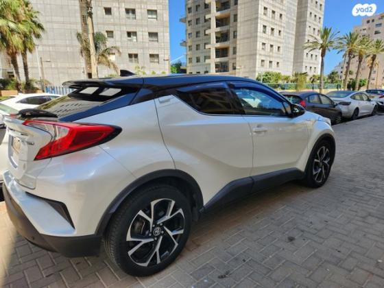 טויוטה C-HR Chic הייבריד אוט' 1.8 (98 כ"ס) בנזין 2019 למכירה בנתניה