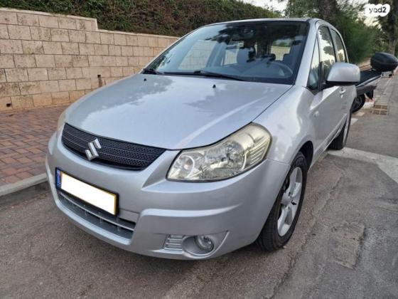 סוזוקי SX4 GLX-HB הצ'בק אוט' 1.6 (107 כ''ס) בנזין 2009 למכירה בראשון לציון