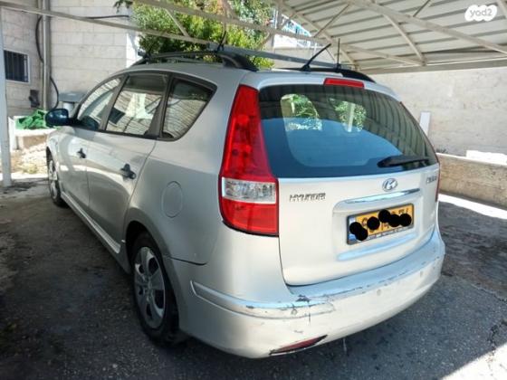 יונדאי i30CW Inspire סטיישן אוט' 1.6 (126 כ''ס) בנזין 2011 למכירה בירושלים