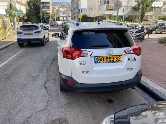 טויוטה RAV4 ארוך 4X4 GLI MC אוט' 2.0 (152 כ"ס) בנזין 2015 למכירה ברמת גן