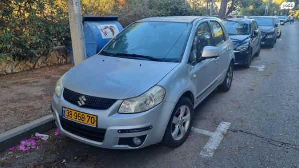 סוזוקי SX4 GLX-HB הצ'בק אוט' 1.6 (119 כ''ס) בנזין 2009 למכירה בחיפה