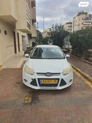 פורד פוקוס Trend סדאן אוט' 1.6 (125 כ"ס) בנזין 2012 למכירה בעפולה