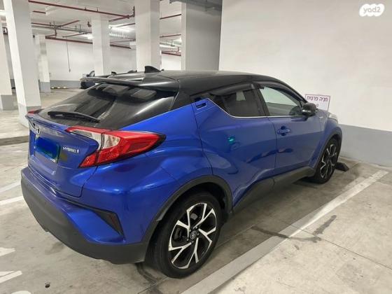 טויוטה C-HR Chic הייבריד אוט' 1.8 (98 כ"ס) בנזין 2017 למכירה בחיפה