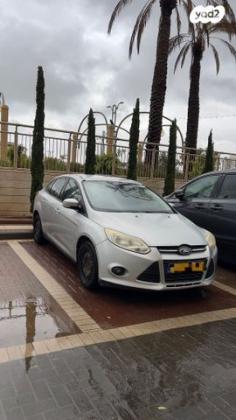 פורד פוקוס Trend סדאן אוט' 1.6 (125 כ"ס) בנזין 2011 למכירה בראשון לציון