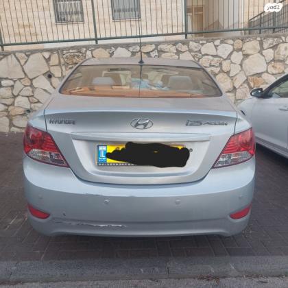 יונדאי i25 Inspire אוט' 1.4 (109 כ''ס) בנזין 2013 למכירה ביקנעם עילית