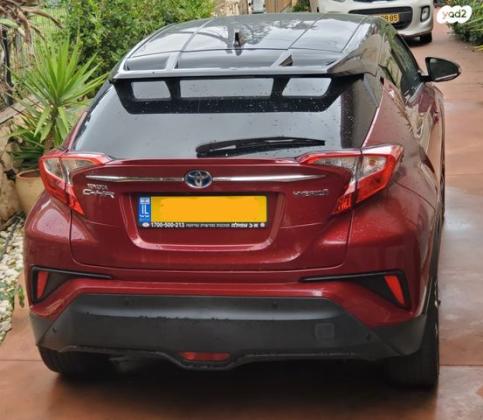 טויוטה C-HR Chic הייבריד אוט' 1.8 (98 כ"ס) בנזין 2019 למכירה ברמת גן