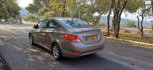 יונדאי i25 Inspire אוט' 1.4 (109 כ''ס) בנזין 2012 למכירה בקרית מוצקין