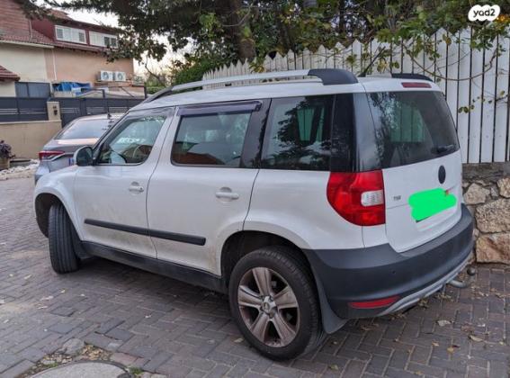 סקודה ייטי / Yeti Elegance אוט' 1.2 (105 כ"ס) בנזין 2013 למכירה בבת חפר