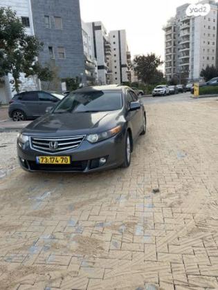 הונדה אקורד Executive אוט' 2.0 (156 כ''ס) בנזין 2011 למכירה ברחובות