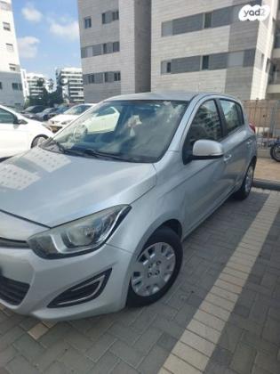 יונדאי i20 Insight אוט' 1.4 (100 כ"ס) בנזין 2013 למכירה בכפר יונה