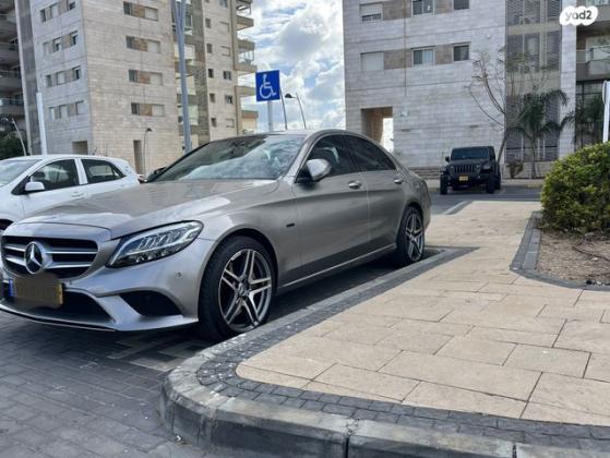 מרצדס C-Class C300E Harmony הייבריד אוט' 2.0 (211 כ''ס) היברידי חשמל / בנזין 2020 למכירה בעכו