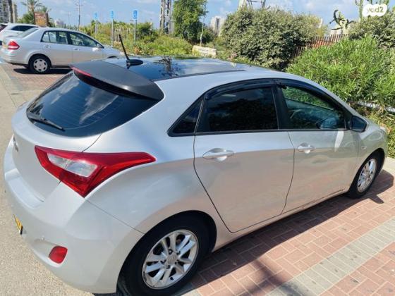 יונדאי i30 Premium אוט' 1.6 (135 כ''ס) בנזין 2013 למכירה בראשון לציון