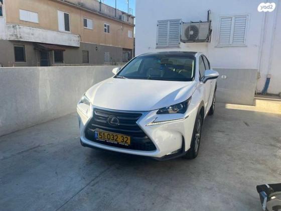 לקסוס NX 4X4 NX200T Premium אוט' 2.0 (238 כ"ס) בנזין 2015 למכירה בפתח תקווה