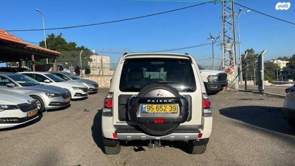 מיצובישי פג'רו קצר 4X4 Dakar אוט' דיזל 5 מק' 3.2 (190 כ''ס) דיזל 2017 למכירה בעספיא