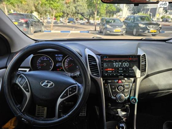 יונדאי i30 Premium אוט' 1.6 (135 כ''ס) בנזין 2014 למכירה בפתח תקווה