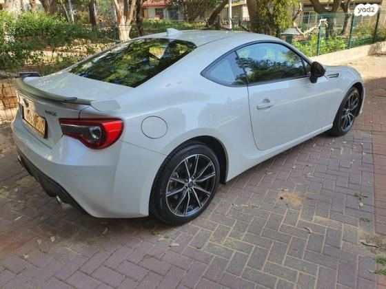 סובארו BRZ 2.0i קופה ידני 2.0 (200 כ''ס) בנזין 2021 למכירה בפתח תקווה