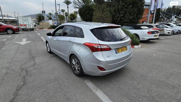 יונדאי i30 Inspire סטיישן אוט' 1.6 (135 כ"ס) בנזין 2015 למכירה בבית שמש