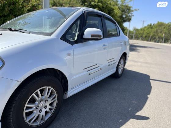 סוזוקי SX4 GLX סדאן אוט' 1.6 (119 כ"ס) בנזין 2010 למכירה בחדרה