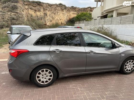 יונדאי i30 Inspire סטיישן אוט' 1.6 (135 כ"ס) בנזין 2014 למכירה בנס ציונה