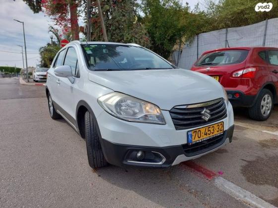 סוזוקי SX4 קרוסאובר GLX אוט' 1.6 (118 כ''ס) בנזין 2014 למכירה ברמת ישי