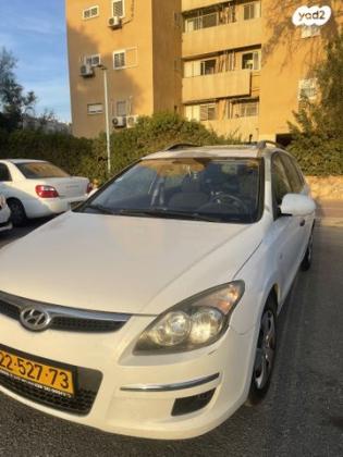 יונדאי i30CW Inspire סטיישן אוט' 1.6 (126 כ''ס) בנזין 2010 למכירה בערד