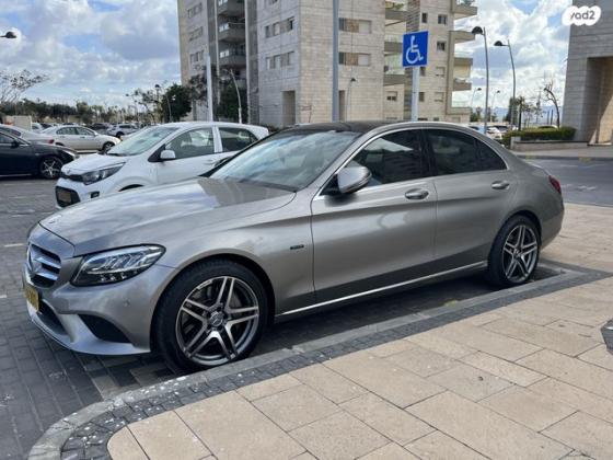 מרצדס C-Class C300E Harmony הייבריד אוט' 2.0 (211 כ''ס) היברידי חשמל / בנזין 2020 למכירה בעכו