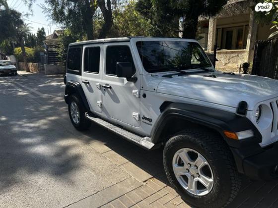 ג'יפ / Jeep רנגלר ארוך 4X4 Sport S אוט' 2.0 (272 כ''ס) ק'-2 בנזין 2022 למכירה בהרצליה