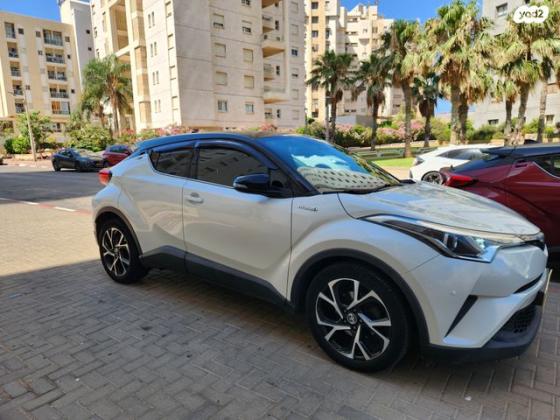 טויוטה C-HR Chic הייבריד אוט' 1.8 (98 כ"ס) בנזין 2019 למכירה בנתניה