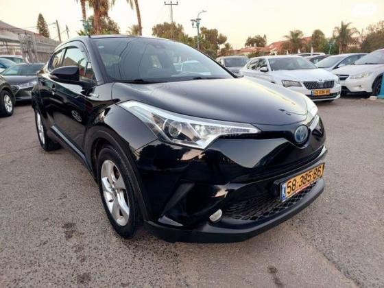 טויוטה C-HR City הייבריד אוט' 1.8 (98 כ"ס) בנזין 2017 למכירה ברמלה