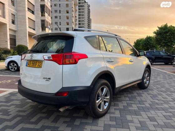 טויוטה RAV4 ארוך 4X4 GLI אוט' 2.0 (151 כ''ס) בנזין 2015 למכירה בפתח תקווה