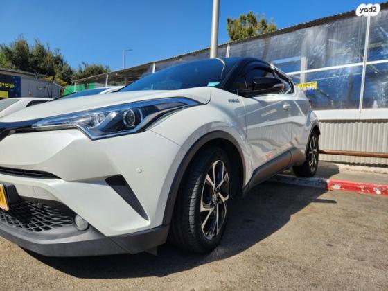 טויוטה C-HR Chic הייבריד אוט' 1.8 (98 כ"ס) בנזין 2019 למכירה בנתניה