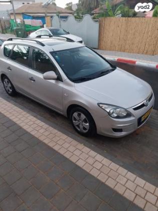 יונדאי i30CW Inspire סטיישן אוט' 1.6 (126 כ''ס) בנזין 2009 למכירה בנתניה