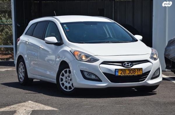 יונדאי i30 Inspire סטיישן אוט' 1.6 (135 כ"ס) בנזין 2013 למכירה בירושלים