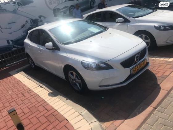 וולוו V40 T4 R-Design אוט' 1.6 (180 כ"ס) בנזין 2015 למכירה בתל אביב יפו