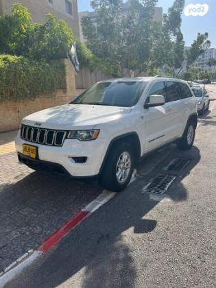 ג'יפ / Jeep גרנד צ'ירוקי 4X4 Laredo אוט' 5 מק' 3.6 (295 כ''ס) בנזין 2021 למכירה בראש העין