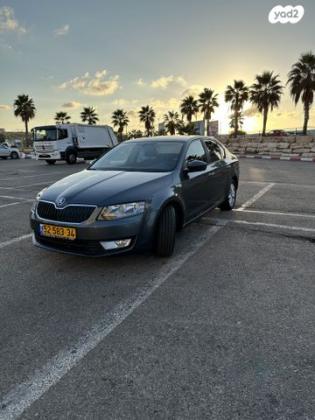 סקודה אוקטביה Style אוט' 1.8 (180 כ"ס) בנזין 2015 למכירה בבת ים