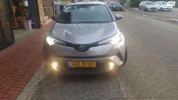 טויוטה C-HR City הייבריד אוט' 1.8 (98 כ"ס) בנזין 2018 למכירה בשערי תקווה